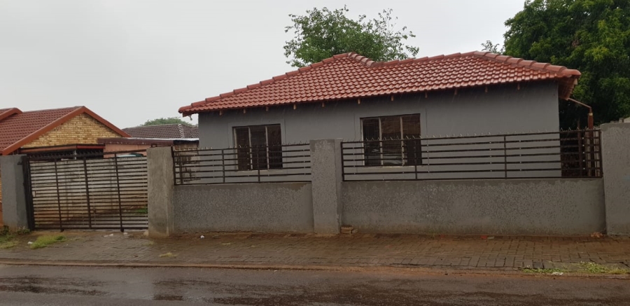 3 Bedroom Property for Sale in Geelhoutpark North West